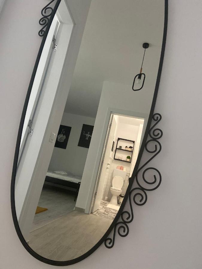 Garsoniera In Complex Rezidential Appartement Boekarest Buitenkant foto